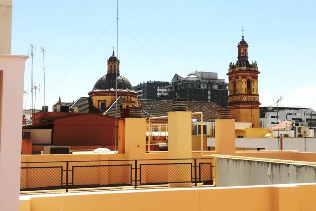 El Patio De San Bernardo Apartment Sevilla Exterior foto
